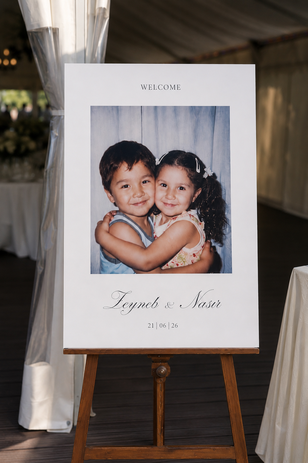 WILLKOMMENSSCHILD MIT KINDHEITSFOTOS Hochzeitseinladung.de