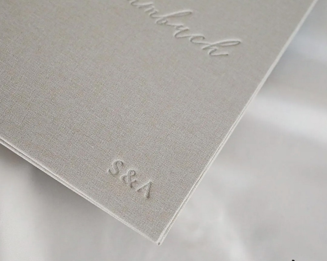 Stammbuch mit Personalisierung *Limitierte Valentinstags-Edition* / Familienstammbuch - beige Leinen (Kopie) Hochzeitseinladung.de