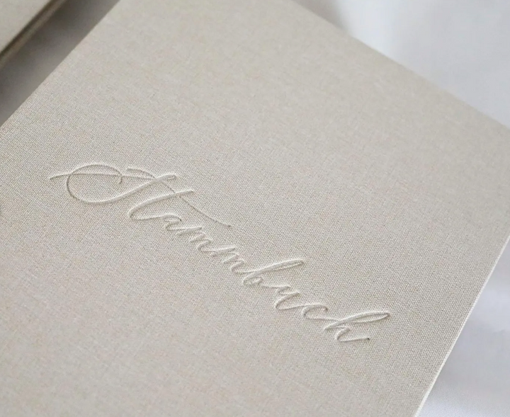 Stammbuch mit Personalisierung *Limitierte Valentinstags-Edition* / Familienstammbuch - beige Leinen (Kopie) Hochzeitseinladung.de